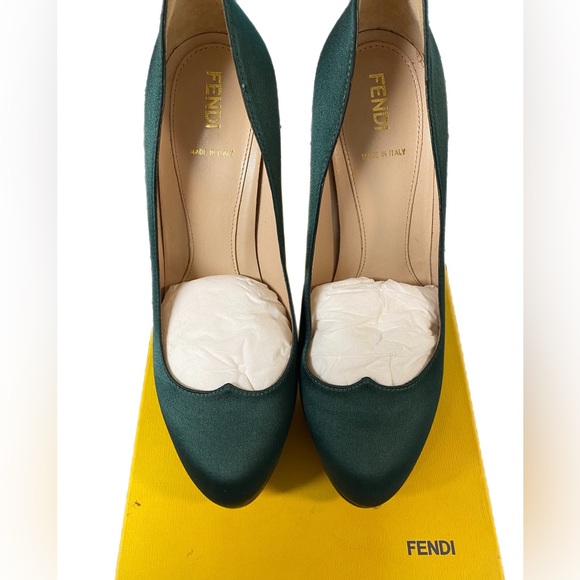 Fendi Hunter Green Satin Deep Platform Heels - Picture 5 of 11